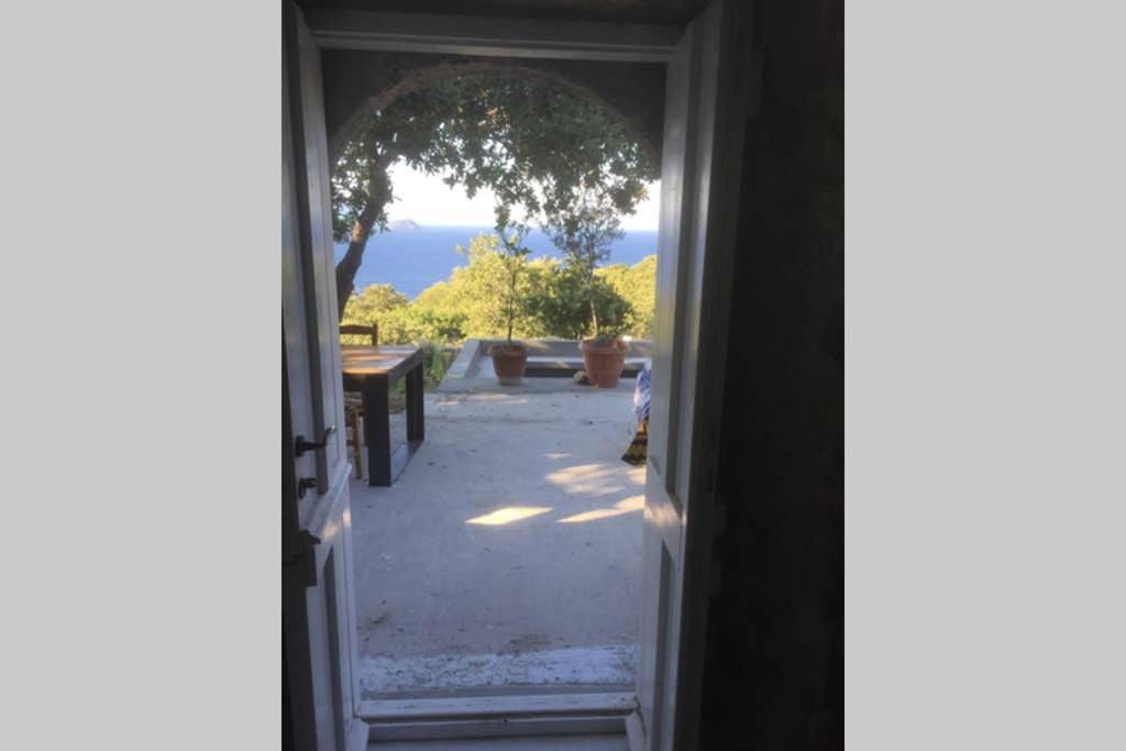 My Old Stone House In A 2 000 Sqm Private Garden With Fab Glamping Tent Mandrákion Exterior foto