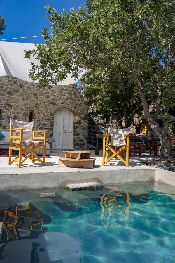 My Old Stone House In A 2 000 Sqm Private Garden With Fab Glamping Tent Mandrákion Exterior foto